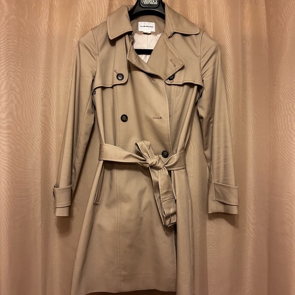 Club Monaco Jackets & Blazers - Club Monako XS tan trench coat